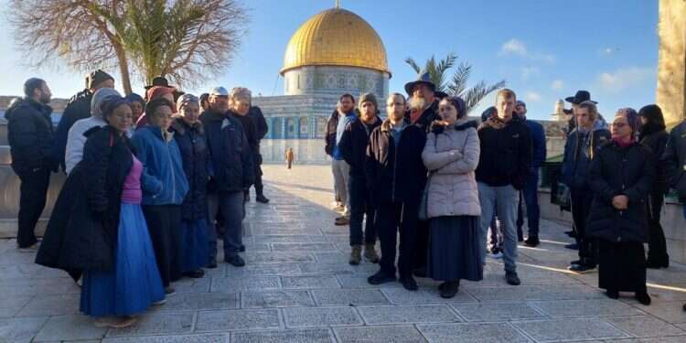 להודות ולהתנחם: בסיום השבעה על הבן שנפל עלינו להר הבית
