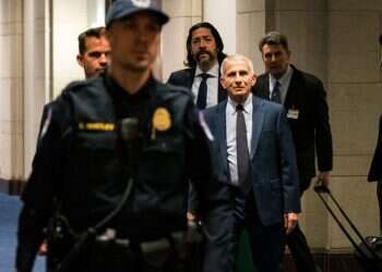 אנתוני פאוצ'י בבניין הקפיטול בוושינגטון, ינואר 2024.