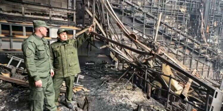 זירת הפיגוע במוסקבה, בשבת שעברה. צילום: אי.פי.איי זירת הפיגוע במוסקבה, בשבת שעברה. צילום: אי.פי.איי