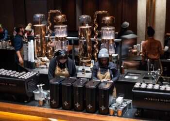 בעקבות המלחמה בעזה: סטארבקס תפטר 2,000 עובדים