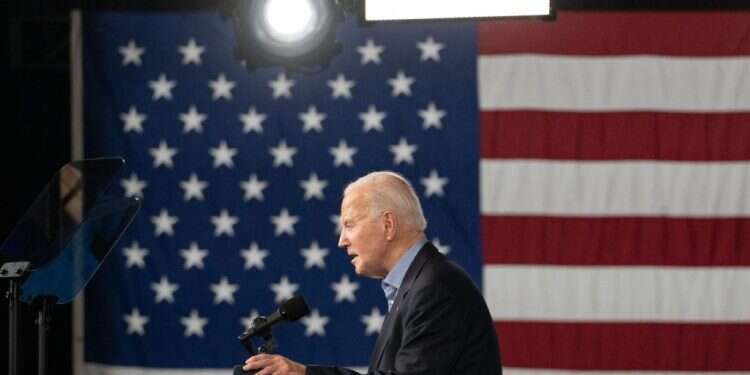 ג'ו ביידן. צילום: גטי אימג'ס/AFP אי אפשר לטשטש את זה: ארה"ב הופכת לנטל על הלחימה הישראלית