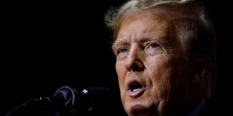 טראמפ. צילום: גטי אימג'ס/AFP ישראל היא לא אוקראינה: גם טראמפ לא יפסיק את הסיוע