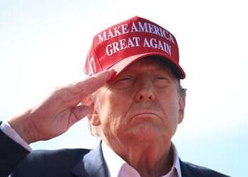 נשיא ארה"ב לשעבר דונלד טראמפ בכנס בחירות באוהיו