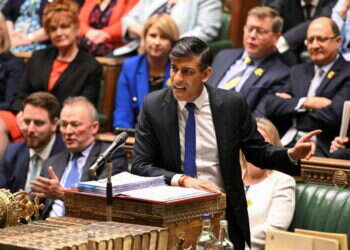 על רקע האיום באמברגו נשק: בריטניה תעמוד בראש הארגון הבינלאומי לזיכרון השואה