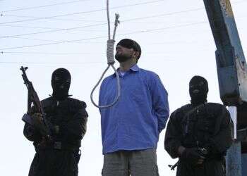 הוצאה להורג באיראן. צילום: Mehr News Agency, Mohammad Hadi Khosravi, AP "מספר מטורף": איראן הוציאה להורג הכי הרבה אנשים מאז 2015