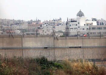 קלקיליה וגדר ההפרדה. צילום: יוסי זמיר, פלאש 90