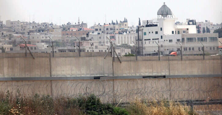 קלקיליה וגדר ההפרדה. צילום: יוסי זמיר, פלאש 90