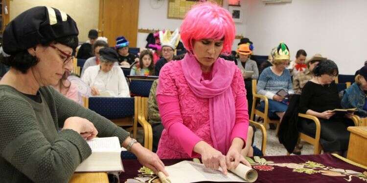 למה לי כאישה לקרוא בתורה