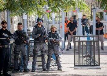 בג"ץ דחה עתירה להשוואת תנאי כניסת יהודים ומוסלמים להר הבית