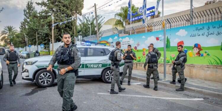 רמדאן: נערים ערבים יידו אבנים ובקבוקים על מעון תינוקות במרכז הארץ