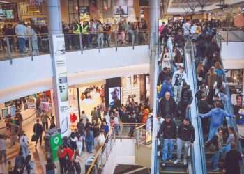 הצרכנים שבו לקניונים. אילוסטרציה. צילום: פלאש 90