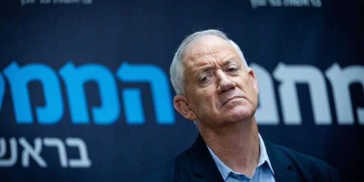 בני גנץ במסיבת העיתונאים של המחנה הממלכתי. צילום: חיים גולדברג - פלאש 90 בני גנץ במסיבת העיתונאים של המחנה הממלכתי