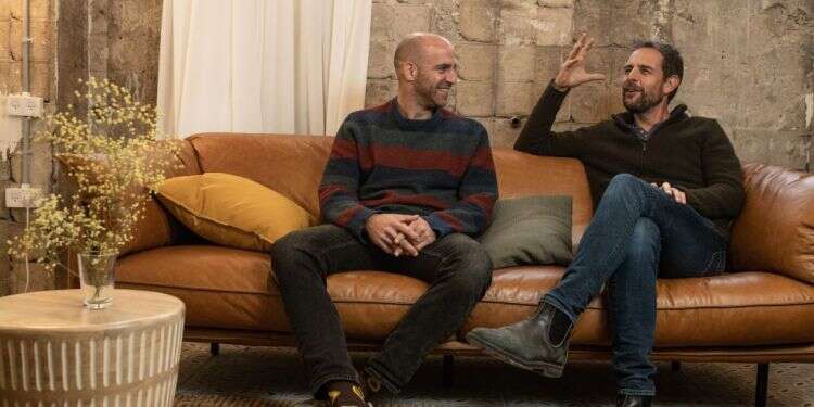 לעבור לסימני שאלה. בנר (מימין) וגרנות. צילום: נעמה גרינבאום לעבור לסימני שאלה. בנר (מימין) וגרנות. צילום: נעמה גרינבאום