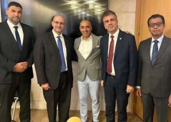 כך כמעט נרמלה ישראל את יחסיה עם המדינה המוסלמית הגדולה בעולם