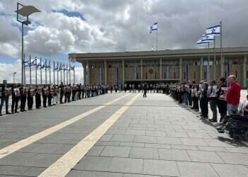 150 יום בשבי: "ראינו מה קורה כשעושים עסקאות עם רוצחים"