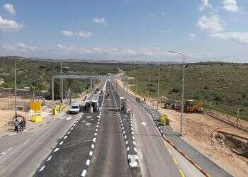 "פותר בעיה כפולה – ביטחונית ואזרחית": נחנך מעבר רנתיס החדש