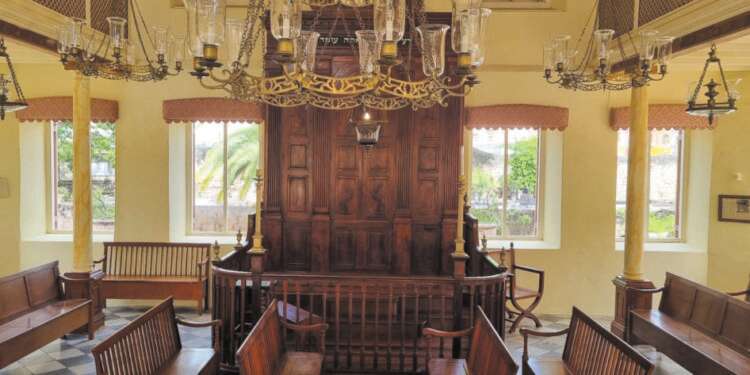 בית הכנסת "נדחי ישראל" בברבדוס מבפנים