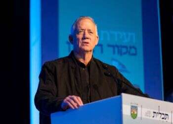 בני גנץ בוועידת מקור ראשון לחברה וביטחון בשדרות. צילום: לירון מולדובן