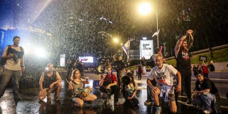 שרים בממשלה: "ההפגנות בזמן מלחמה – פרס ליחיא סינוואר"