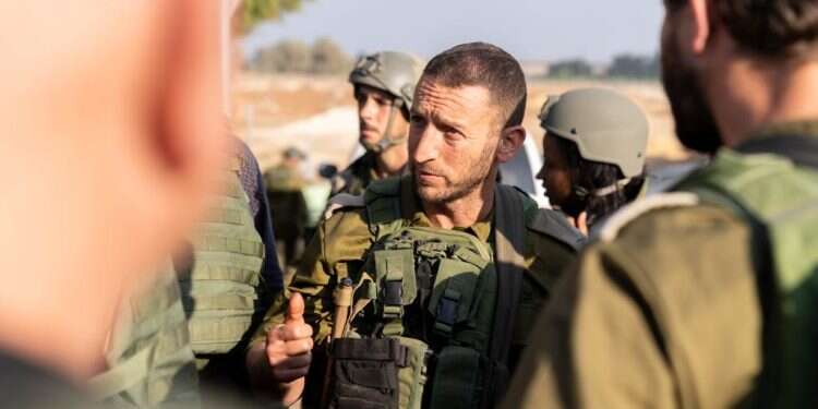 ברק חירם. צילום: דובר צה בדרך למעלה יש בעיה לקצינים לוחמניים