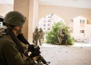 לוחמי צה בצה"ל מעריכים: הפעולה בשכונת חמד בחאן יונס לקראת סיום