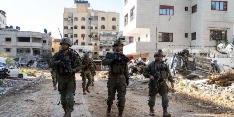 מצפון ועד רפיח: צה"ל תקף לכל אורך רצועת עזה