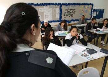 בגלל המילואים: עלייה בשכר נמנעת מאלפי מורים