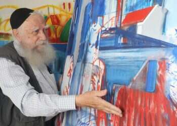 טוביה כ"ץ בסטודיו שלו, 2018. צילום: מרים צחי