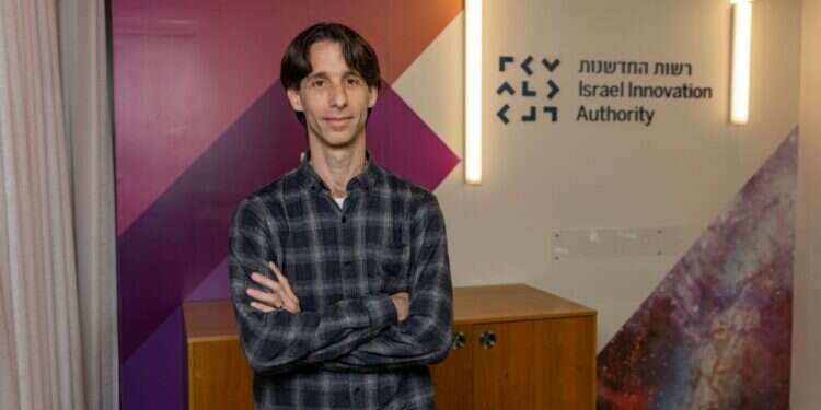 ד "מכונות יתחילו לעשות דברים שלא חשבנו שהן מסוגלות לעשות"