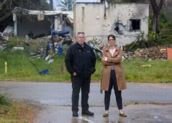 "יש המון חיבוקים, אבל במבחן התוצאה - כלום". מצליח ולונדנר בכפר־עזה, השבוע. צילום: לירון מולדובן