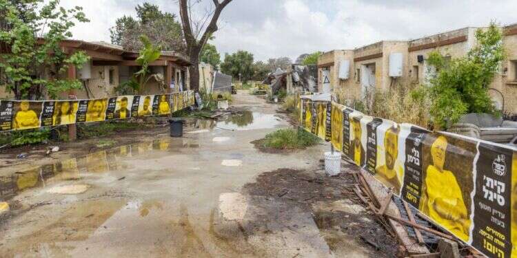 כפר עזה בשבוע שעבר. צילום: לירון מולדובן כפר עזה השבוע. צילום: לירון מולדובן