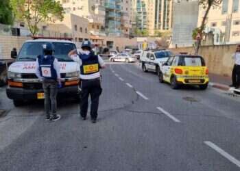 פיגוע דריסה בירושלים: שני אנשים נפצעו – המחבלים נעצרו