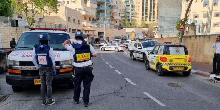 פיגוע דריסה בירושלים: שני אנשים נפצעו – המחבלים נעצרו