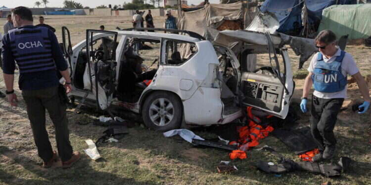 הרכב של פעילי הסיוע בעזה שנפגע מהפצצת צה ההסלמה כבר בפתח: שלושה תרחישים למלחמה בלבנון