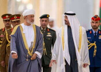 חברה של כולם: הכירו את המקשרת השקטה בין איראן למערב