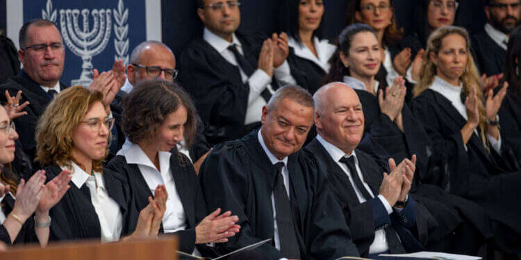 חאלד כבוב (במרכז). צילום: פלאש 90 חאלד כבוב (במרכז). צילום: פלאש 90