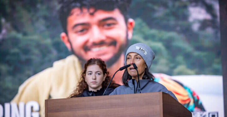 "אני חייבת להאמין": מאחורי בחירת מגזין "טיים" באמו של החטוף