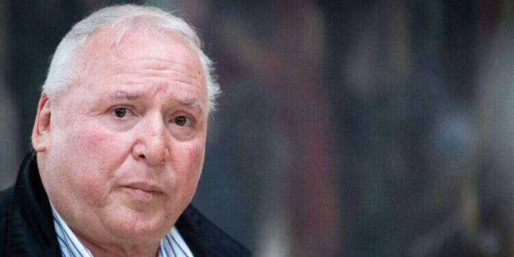 השר דודי אמסלם. צילום: יונתן זינדל, פלאש 90 עותר סדרתי: בג"ץ דחה עתירה נוספת של השר אמסלם