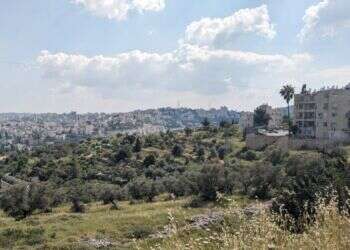 הכפר הערבי־נוצרי נעשה מוסלמי, כחלק מהטיהור הדתי מאז הקמת הרש"פ. בית־ג'אלא שמול רחוב האנפה. צילום: ישי פלג