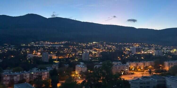 מסע לצפון: "מתרגלים פה לטפטופי ירי. לא היו מגיעים לזה באזור תל-אביב"