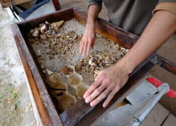 ארכיאולוגים מבקשים את עזרת הציבור: מה פשר הממצא מלפני 2000 שנה?