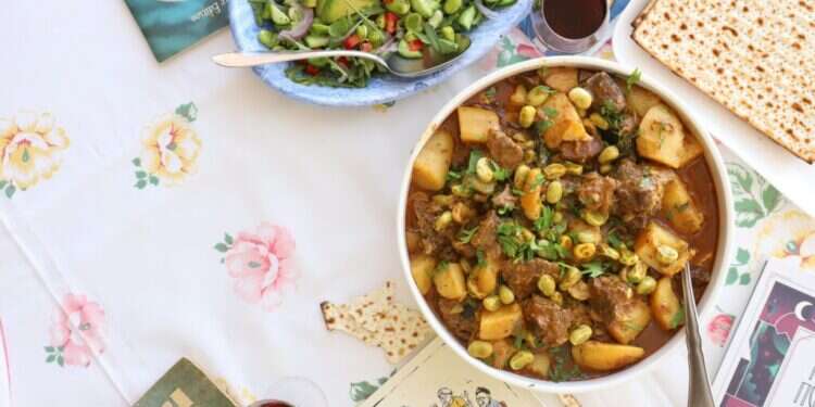 בשר, ירקות, גבינות, ביצים, חלב, תפוחי אדמה - כל הרכיבים של מסעדות יוקרה. צילום: אפרת ליכטנשטט