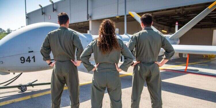 נפתחה טייסת הכטמ נפתחה טייסת הכטמ"ם החדשה "האיל הנוגח" (147) בבסיס חיל האוויר פלמחים