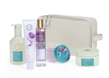 אקדח עיסוי חשמלי וערכת רחצה קומפקטית: מתנות מקוריות לחג הפסח