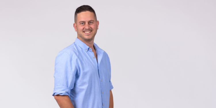 ניצן שפירא. צילום: אריק סולטן. סטיילינג: מעיין רתם ברש ניצן שפירא. צילום: אריק סולטן. סטיילינג: מעיין רתם ברש