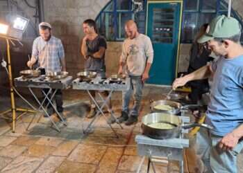 מייבש חסה, קולה קפה ומאוורר: המבצע להכנת קורבן העומר בימינו