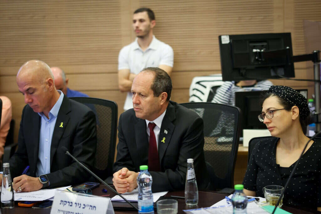 ניר ברקת בוועדת הכלכלה, השבוע. צילום: נועם מושקוביץ, דוברות הכנסת ניר ברקת בוועדת הכלכלה, השבוע. צילום: נועם מושקוביץ, דוברות הכנסת