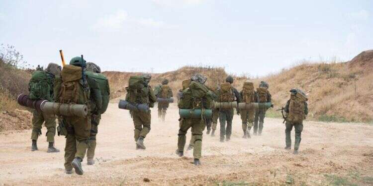 לוחמי צה 3 מוקדים בעזה: מעל 120 מטרות טרור הותקפו מהאוויר