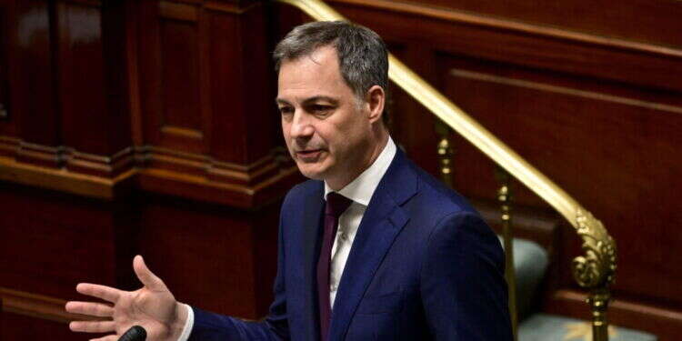 ראש ממשלת בלגיה אלכסנדר דה-קרו. צילום: DIRK WAEM / Belga / AFP ראש ממשלת בלגיה קורא לסנקציות על יו"ש – בגלל המלחמה בעזה