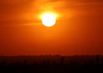 השרב עדיין כאן, והוא יתגבר: תחזית מזג האוויר